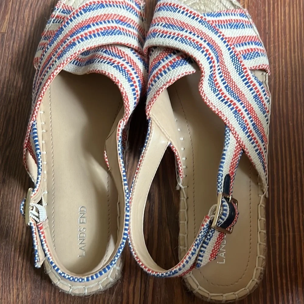 Land’s End Textile Espadrille Cross Strap Sandal Size 9B Women’s Red/blue EUC